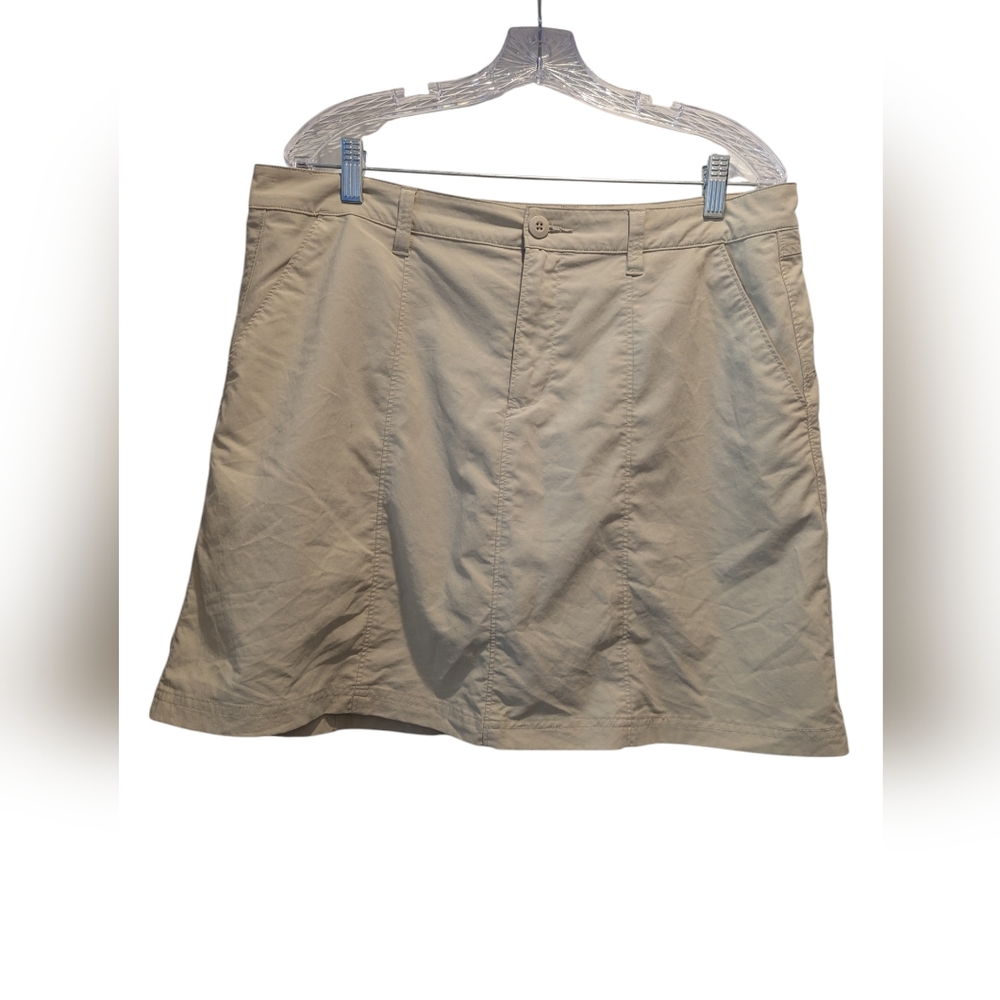 Patagonia Women's Beige Tan Skort Size 12 Back Zipper Pockets *GUC-see last pic